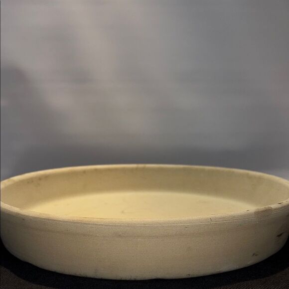 The Pampered Chef Cream 11 inch round backing stone - Picture 3 of 6